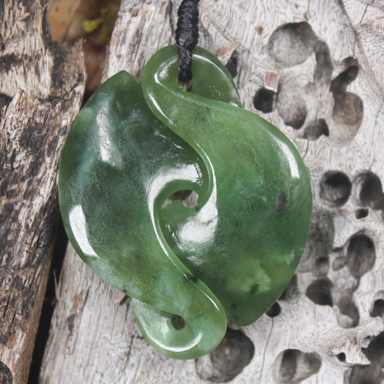 Hapopo Pounamu Koru Twist