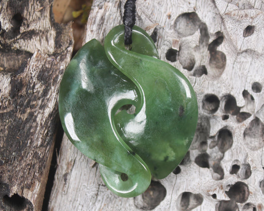 Hapopo Pounamu Koru Twist