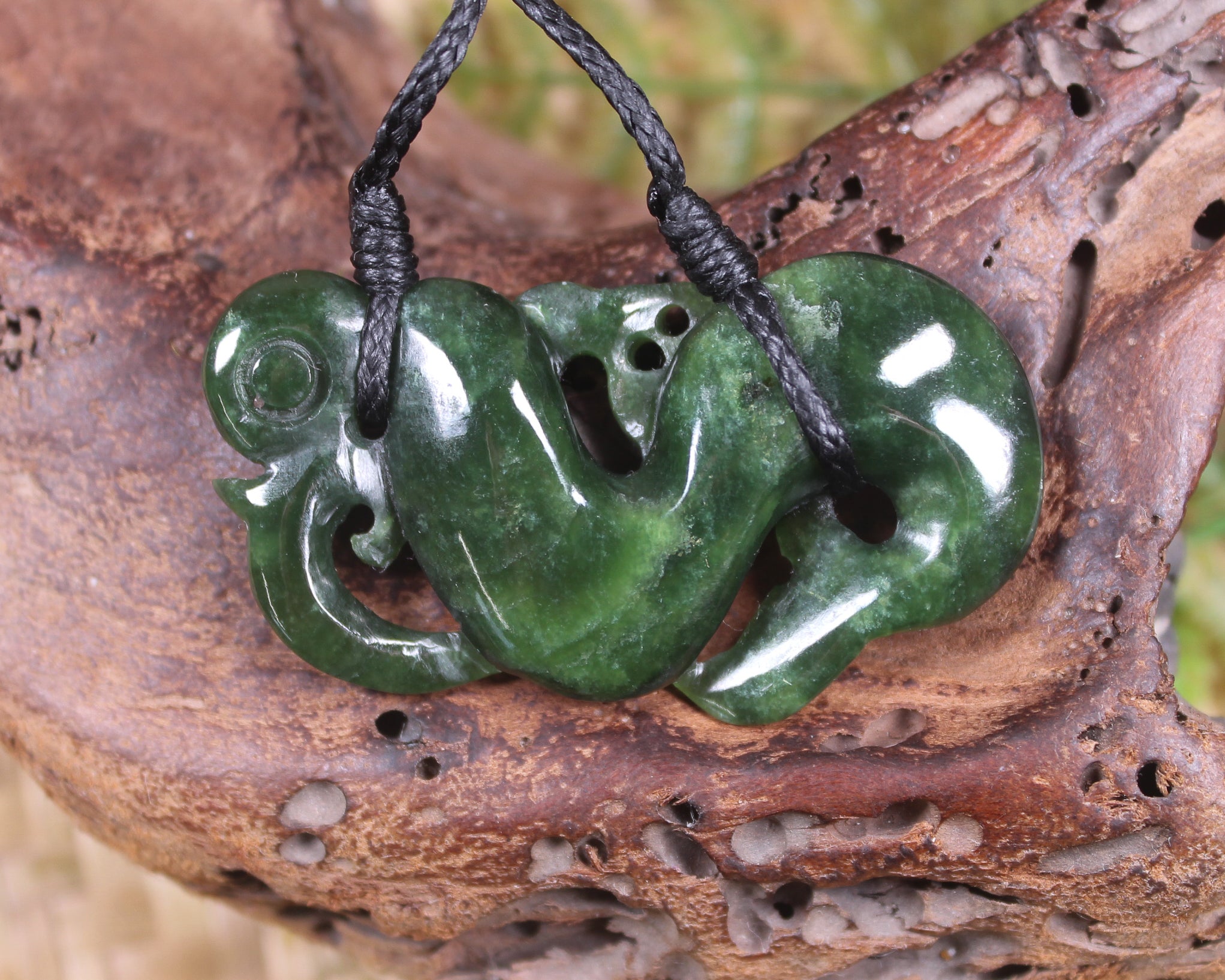 Manaia carved from Kawakawa Pounamu - NZ Greenstone