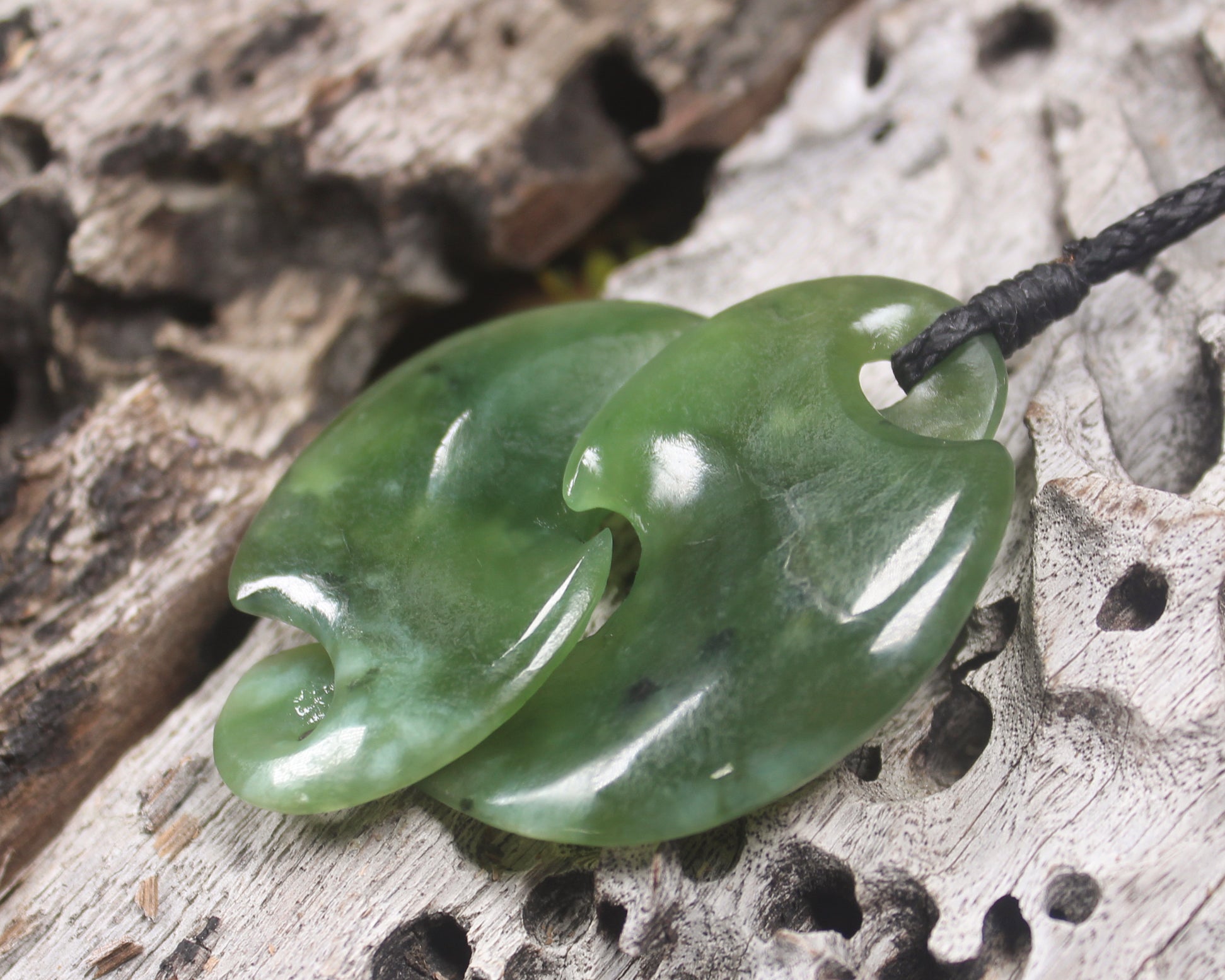 Hapopo Pounamu Koru Twist
