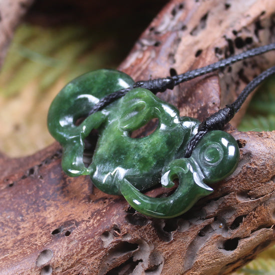 Manaia carved from Kawakawa Pounamu - NZ Greenstone