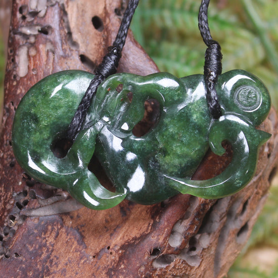 Manaia carved from Kawakawa Pounamu - NZ Greenstone
