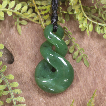 Twist or Pikorua carved from Hapopo Pounamu - NZ Greenstone