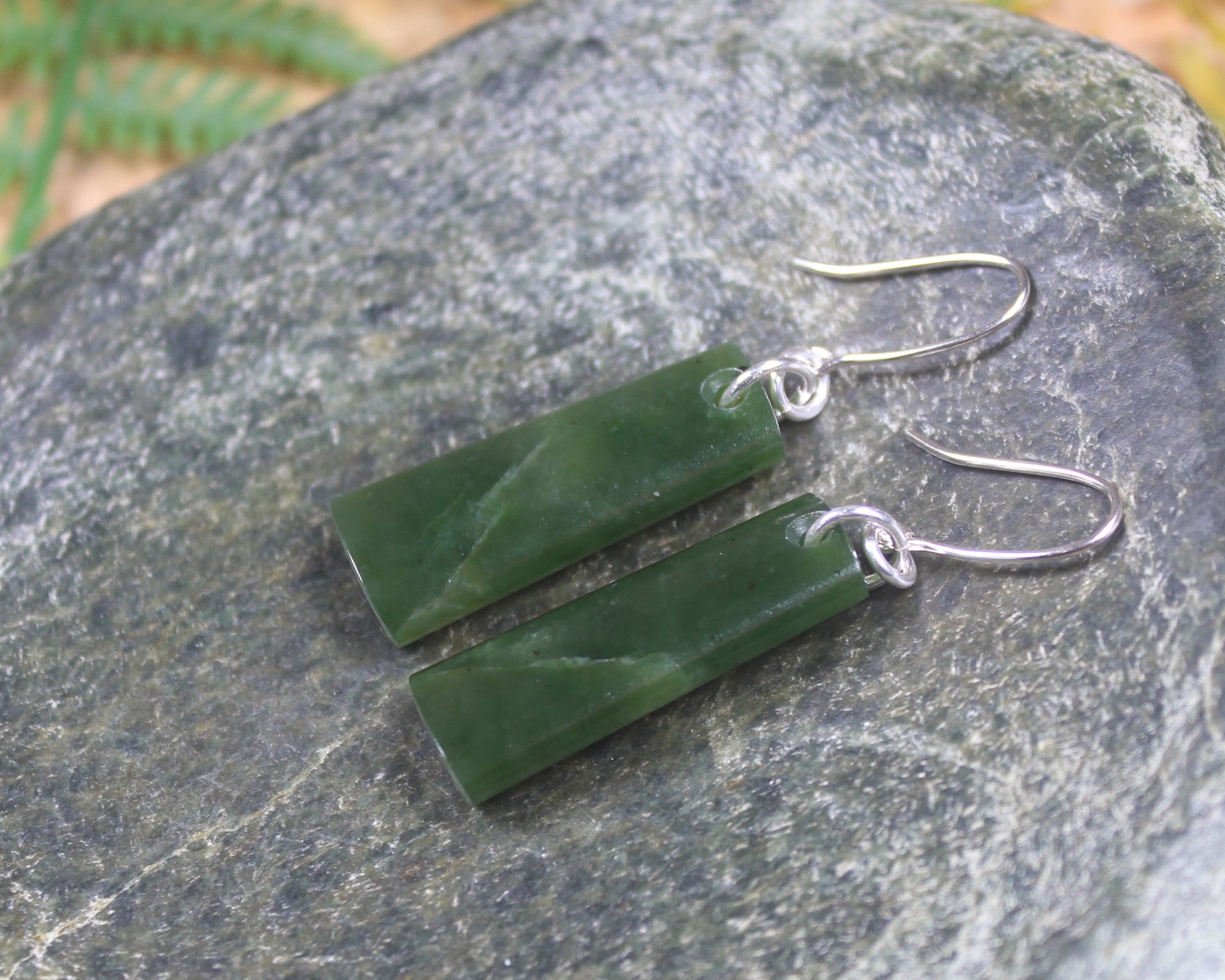 Roimata or Teardrop earrings carved from Kawakawa Pounamu - NZ Greenstone