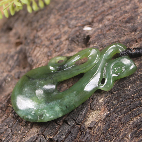 Manaia carved from Rimu Pounamu - NZ Greenstone