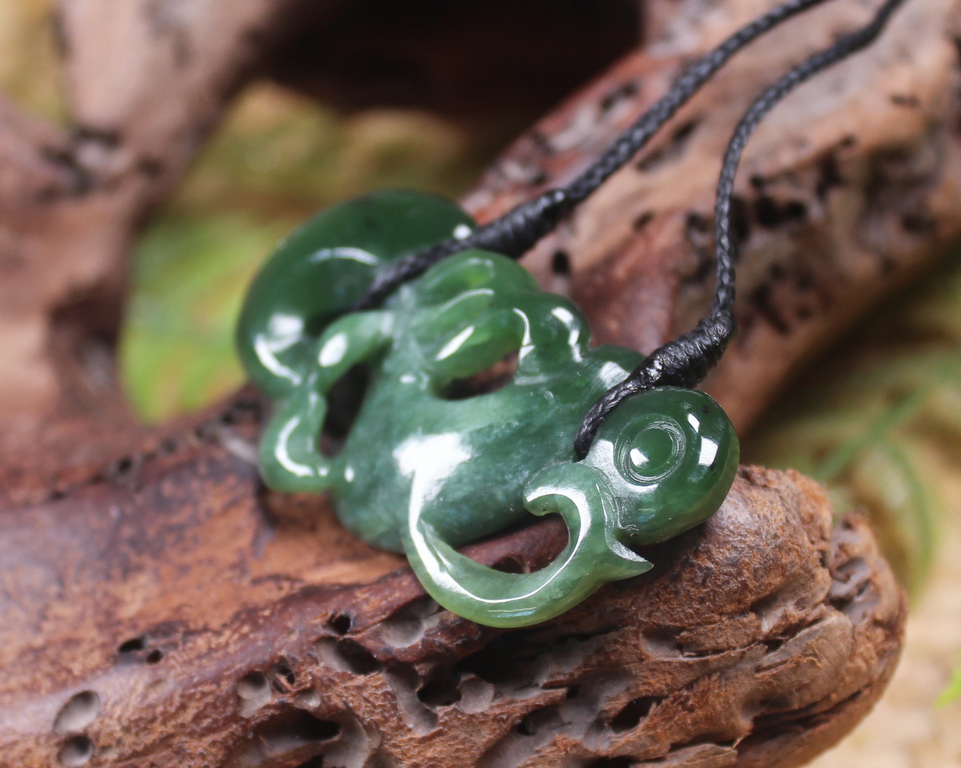 Manaia carved from Kawakawa Pounamu - NZ Greenstone