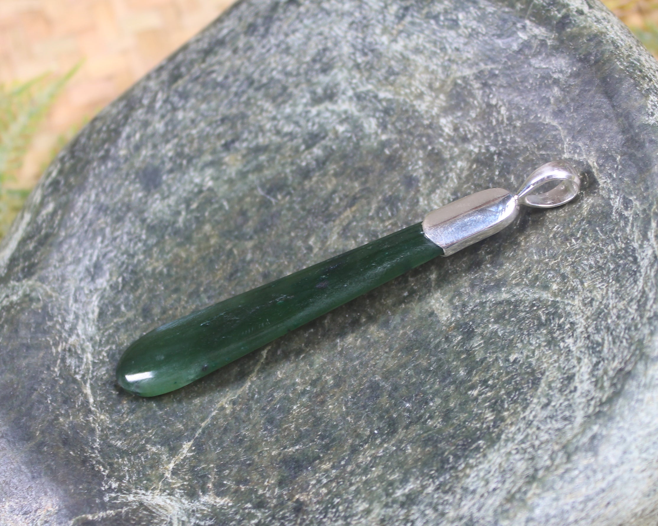 Rimu Pounamu pendant set in Sterling Silver - NZ Greenstone