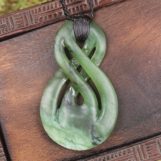Hapopo Pounamu Twist Pendant - NZ Greenstone