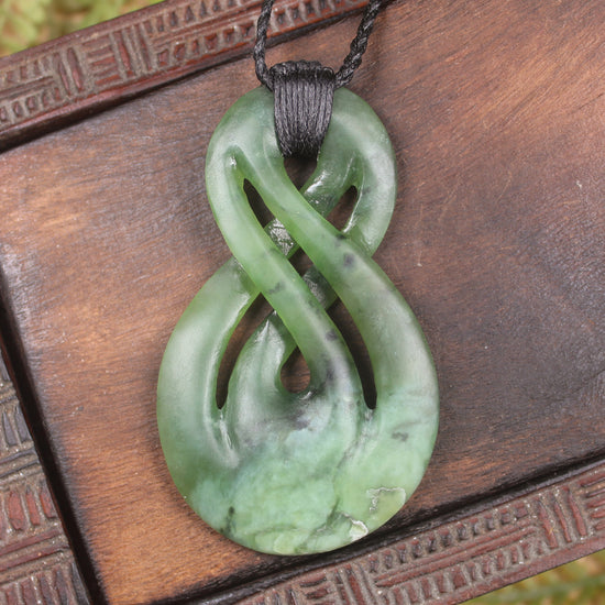 Hapopo Pounamu Twist Pendant - NZ Greenstone