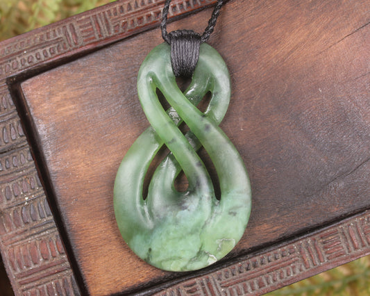 Hapopo Pounamu Twist Pendant - NZ Greenstone