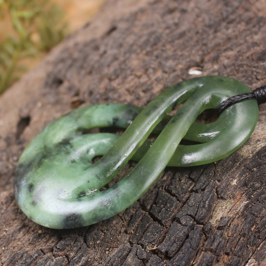 Twist or Pikorua carved from Rimu Pounamu - NZ Greenstone