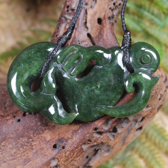 Manaia carved from Kawakawa Pounamu - NZ Greenstone