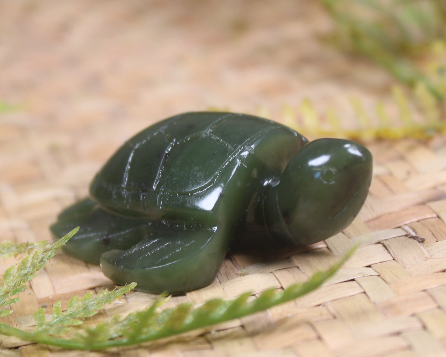 Rimu Pounamu Turtle Sculpture