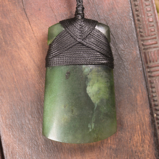 Toki or Adze Pendant carved from Tangiwai Pounamu - NZ Greenstone