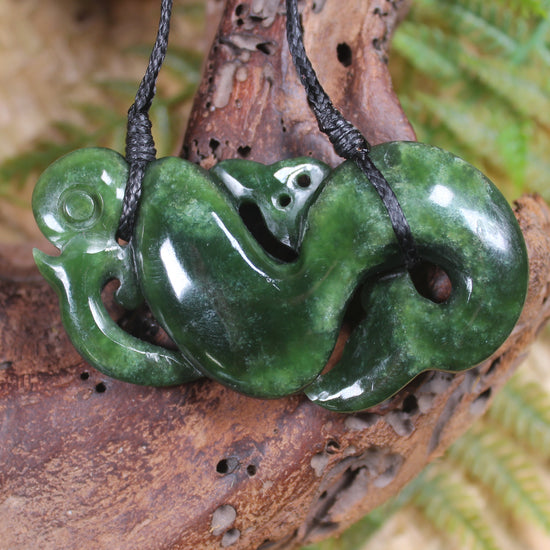 Manaia carved from Kawakawa Pounamu - NZ Greenstone