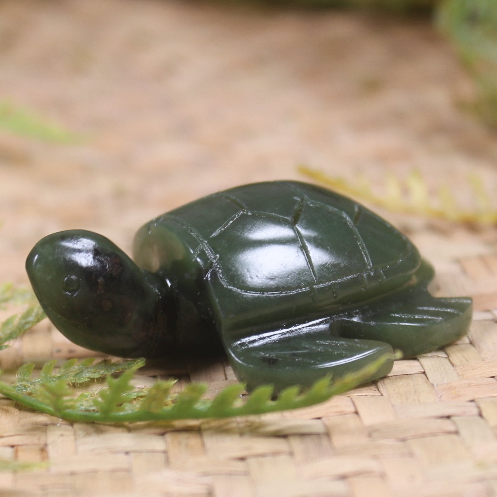 Rimu Pounamu Turtle Sculpture