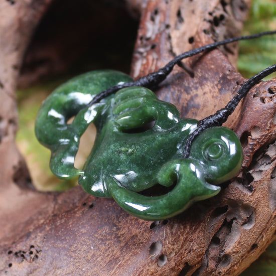 Manaia carved from Kawakawa Pounamu - NZ Greenstone