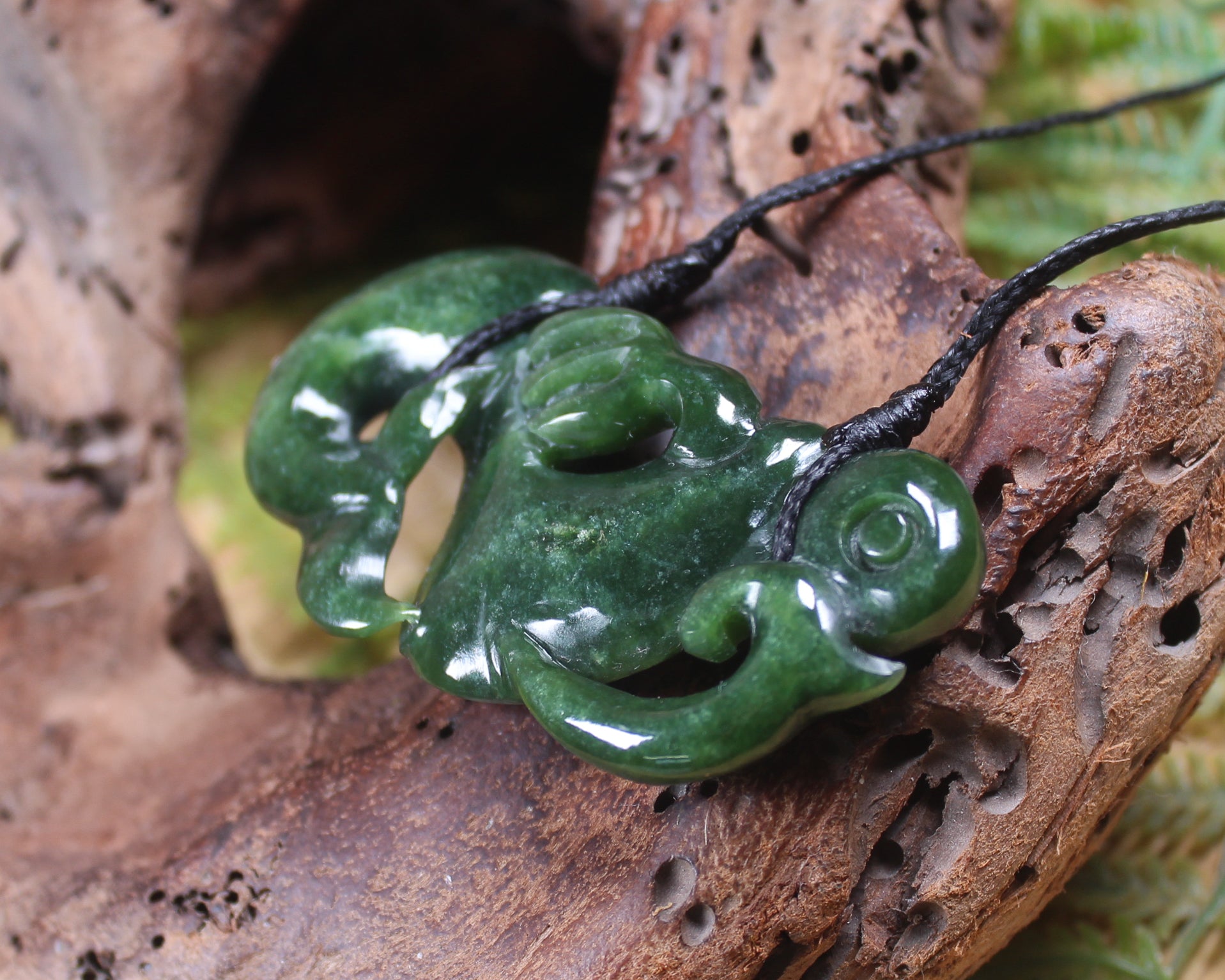 Manaia carved from Kawakawa Pounamu - NZ Greenstone