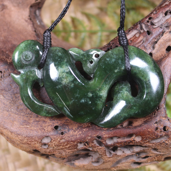 Manaia carved from Kawakawa Pounamu - NZ Greenstone