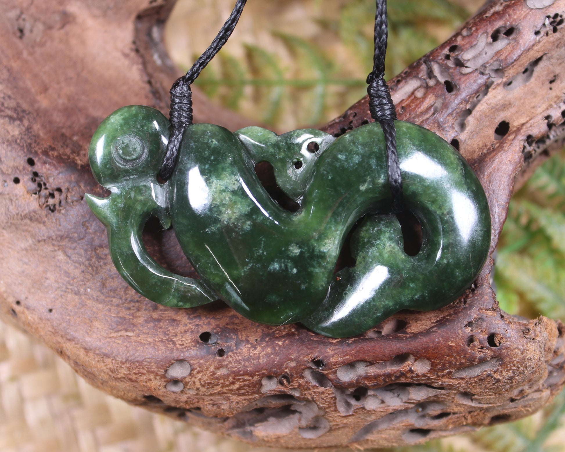 Manaia carved from Kawakawa Pounamu - NZ Greenstone