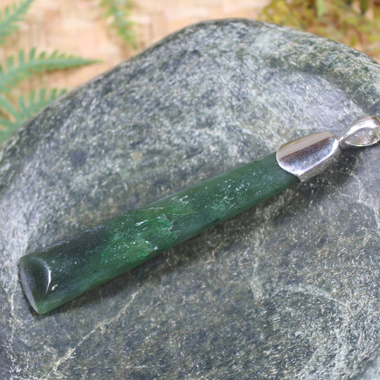 Hapopo Pounamu pendant set in Sterling Silver - NZ Greenstone