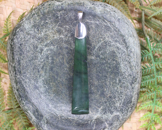 Hapopo Pounamu pendant set in Sterling Silver - NZ Greenstone