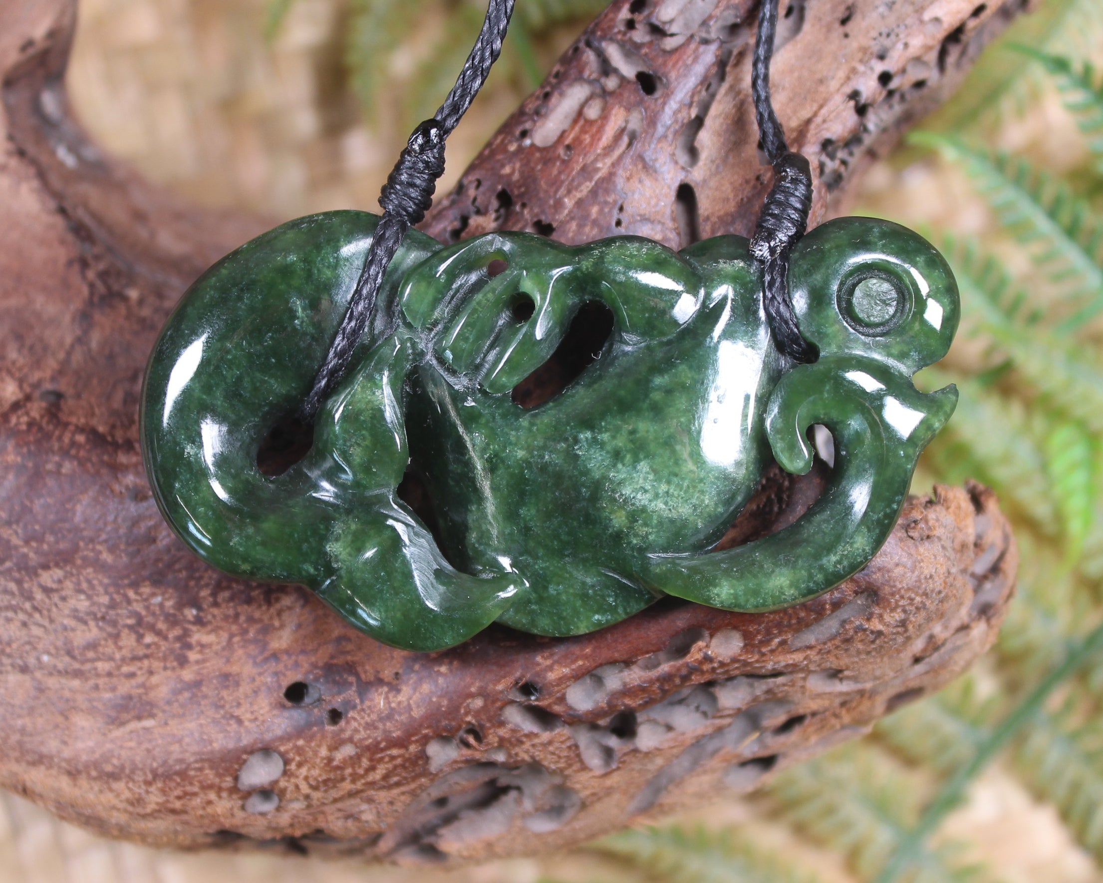 Manaia carved from Kawakawa Pounamu - NZ Greenstone