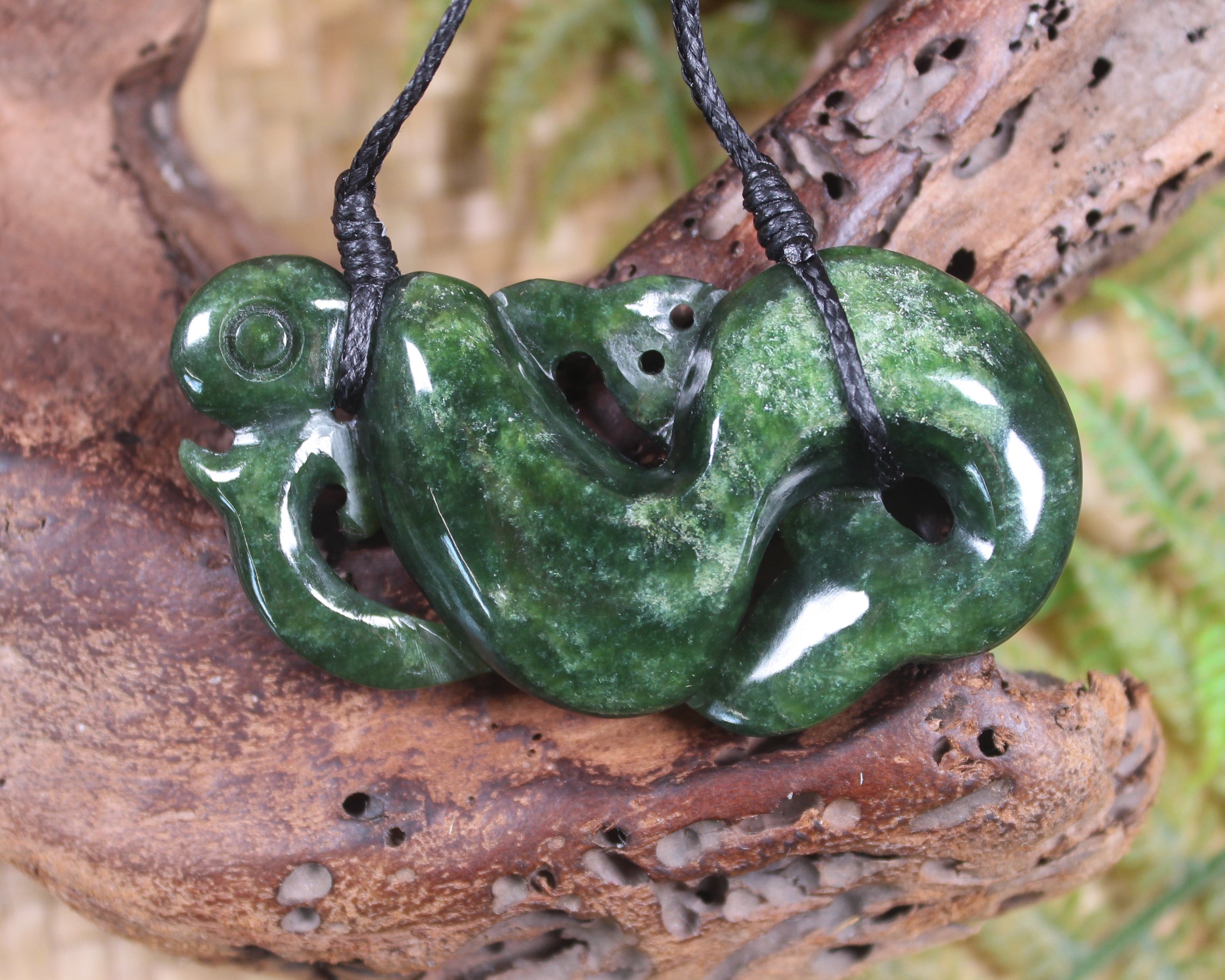 Manaia carved from Kawakawa Pounamu - NZ Greenstone