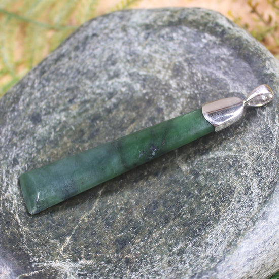 Hapopo Pounamu pendant set in Sterling Silver - NZ Greenstone