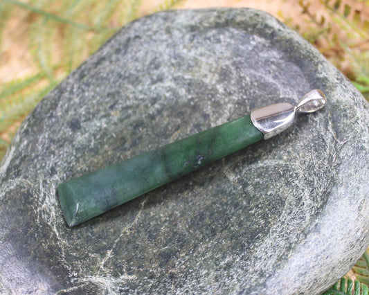 Hapopo Pounamu pendant set in Sterling Silver - NZ Greenstone