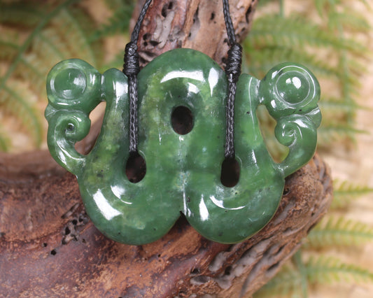 Pekapeka Pendant carved from Hapopo Pounamu - NZ Greenstone