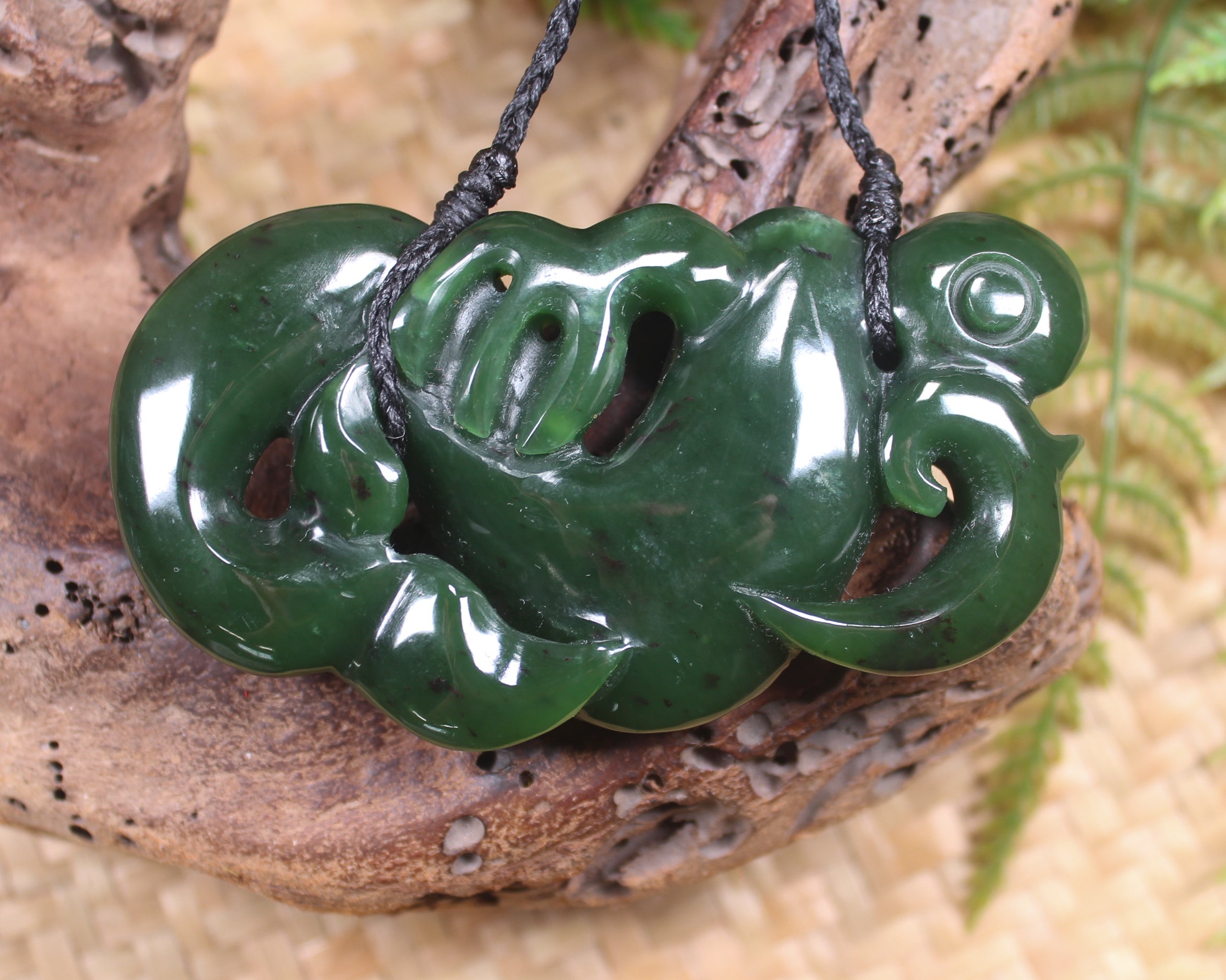 Manaia carved from Kawakawa Pounamu - NZ Greenstone