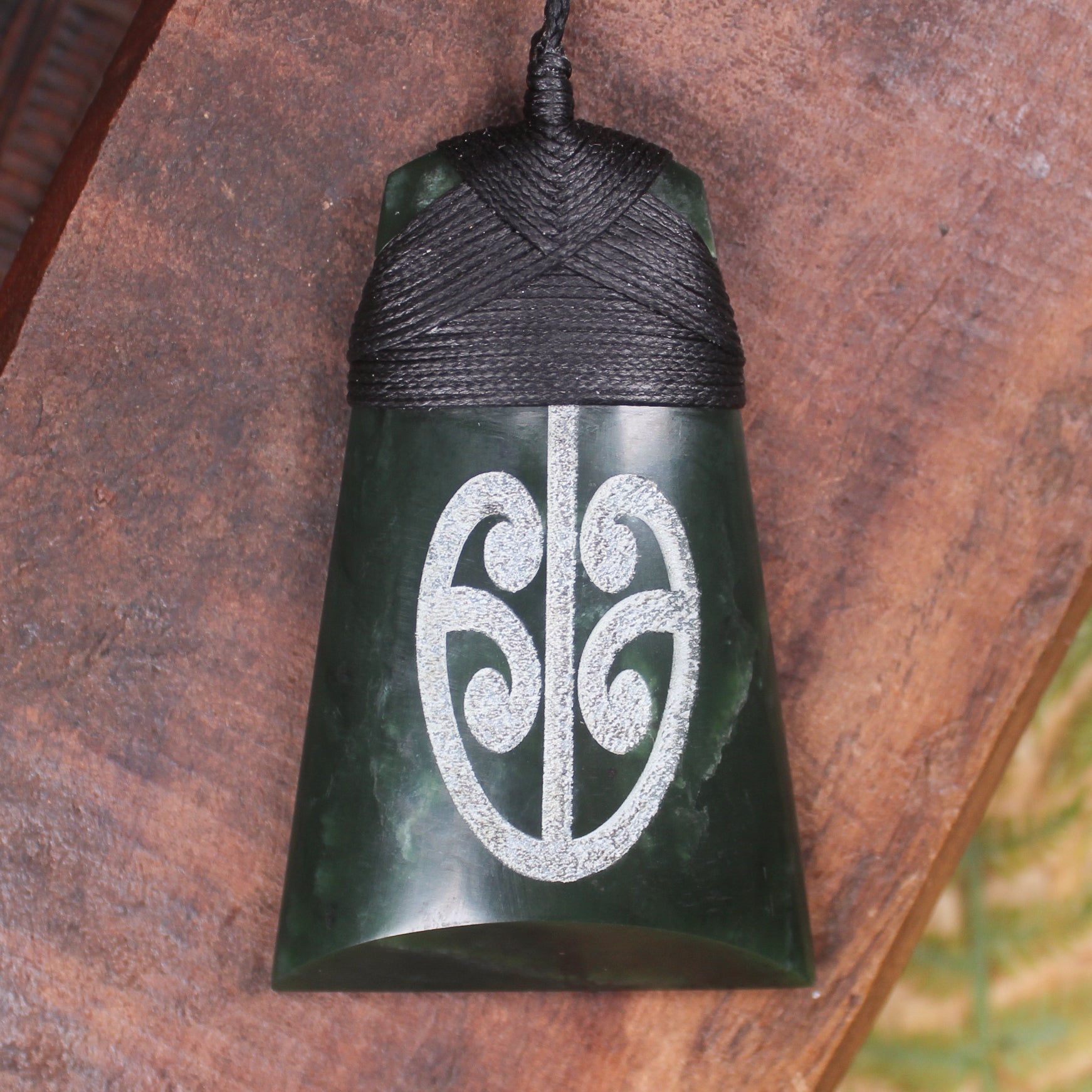 Kawakawa Pounamu Toki