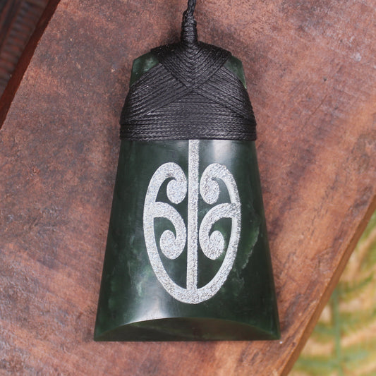Kawakawa Pounamu Toki