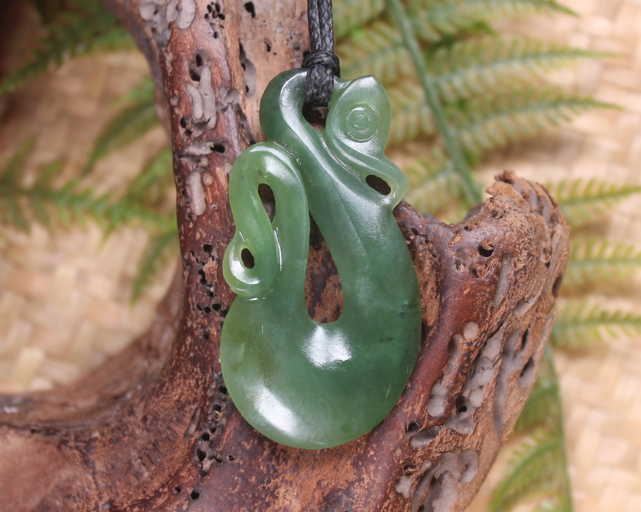 Manaia carved from Inanga Pounamu - NZ Greenstone