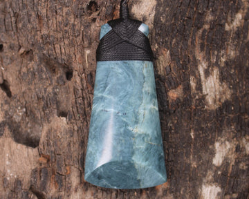 Inanga Pounamu Toki