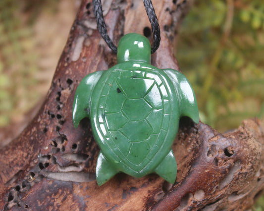 Turtle carved from Hapopo Pounamu - NZ Greenstone