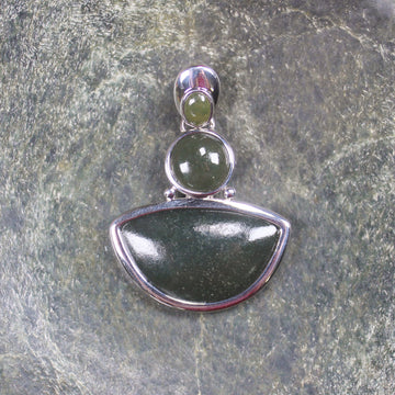 Rimu Pounamu pendant set in Sterling Silver - NZ Greenstone