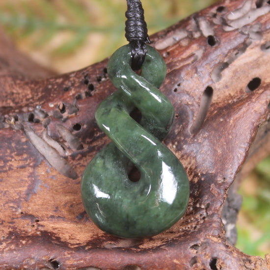 Twist carved from Rimu Pounamu - NZ Greenstone