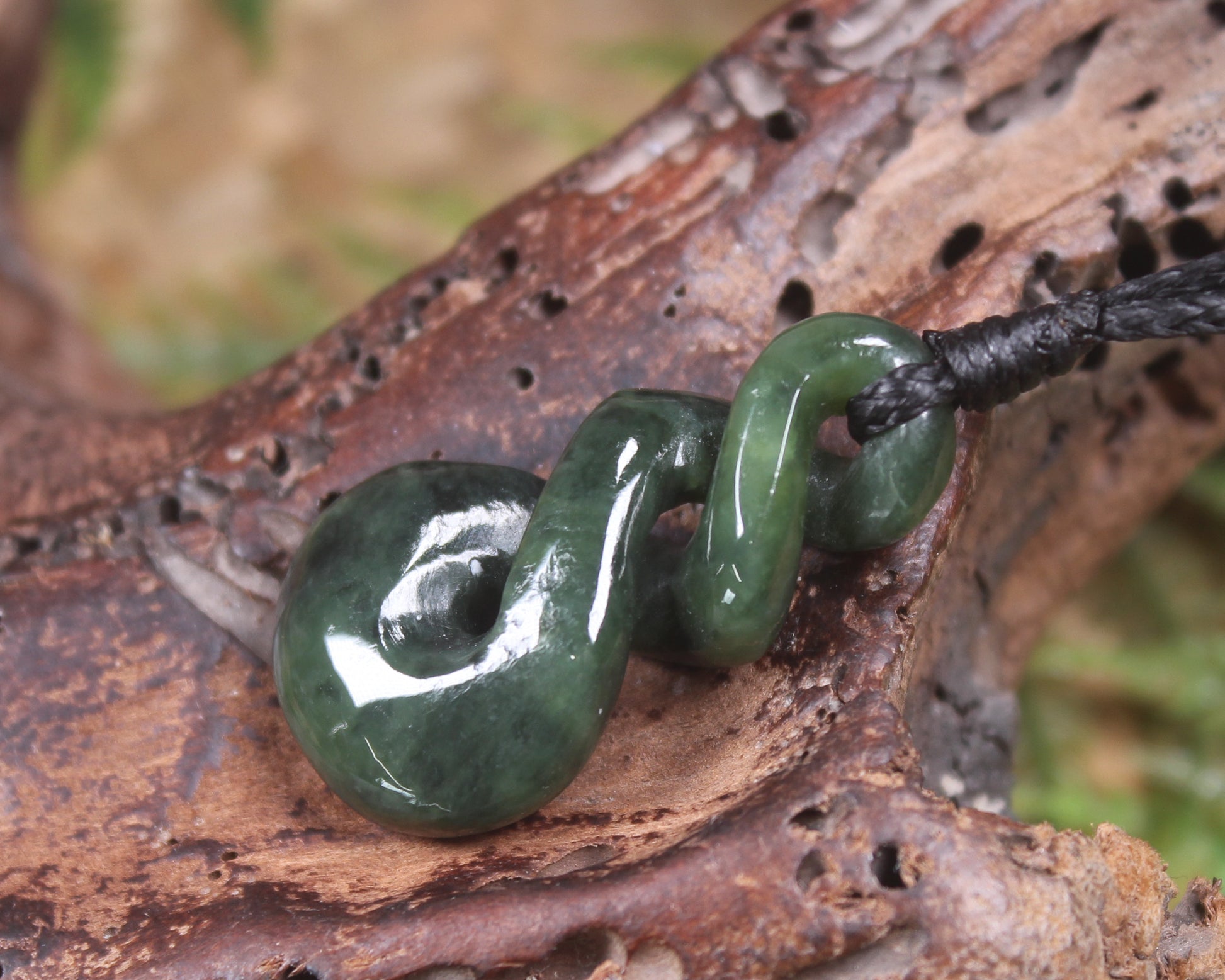 Twist carved from Rimu Pounamu - NZ Greenstone