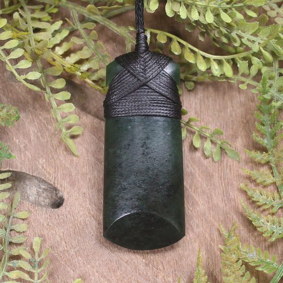 Kawakawa Pounamu Toki