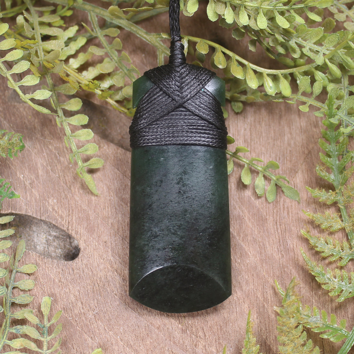 Kawakawa Pounamu Toki