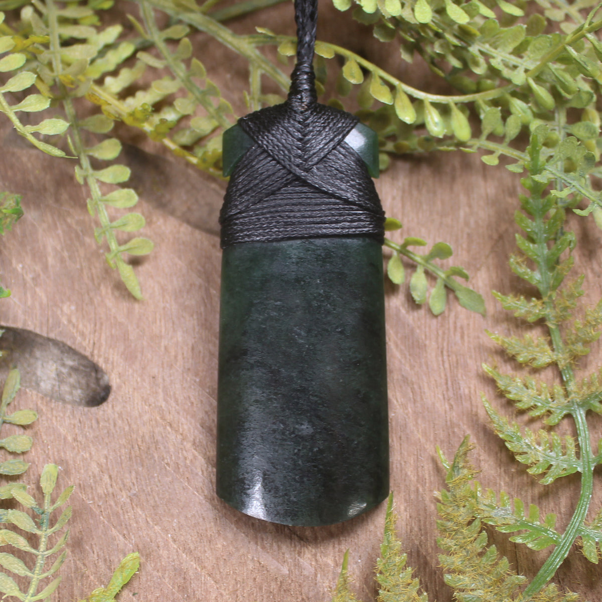 Kawakawa Pounamu Toki