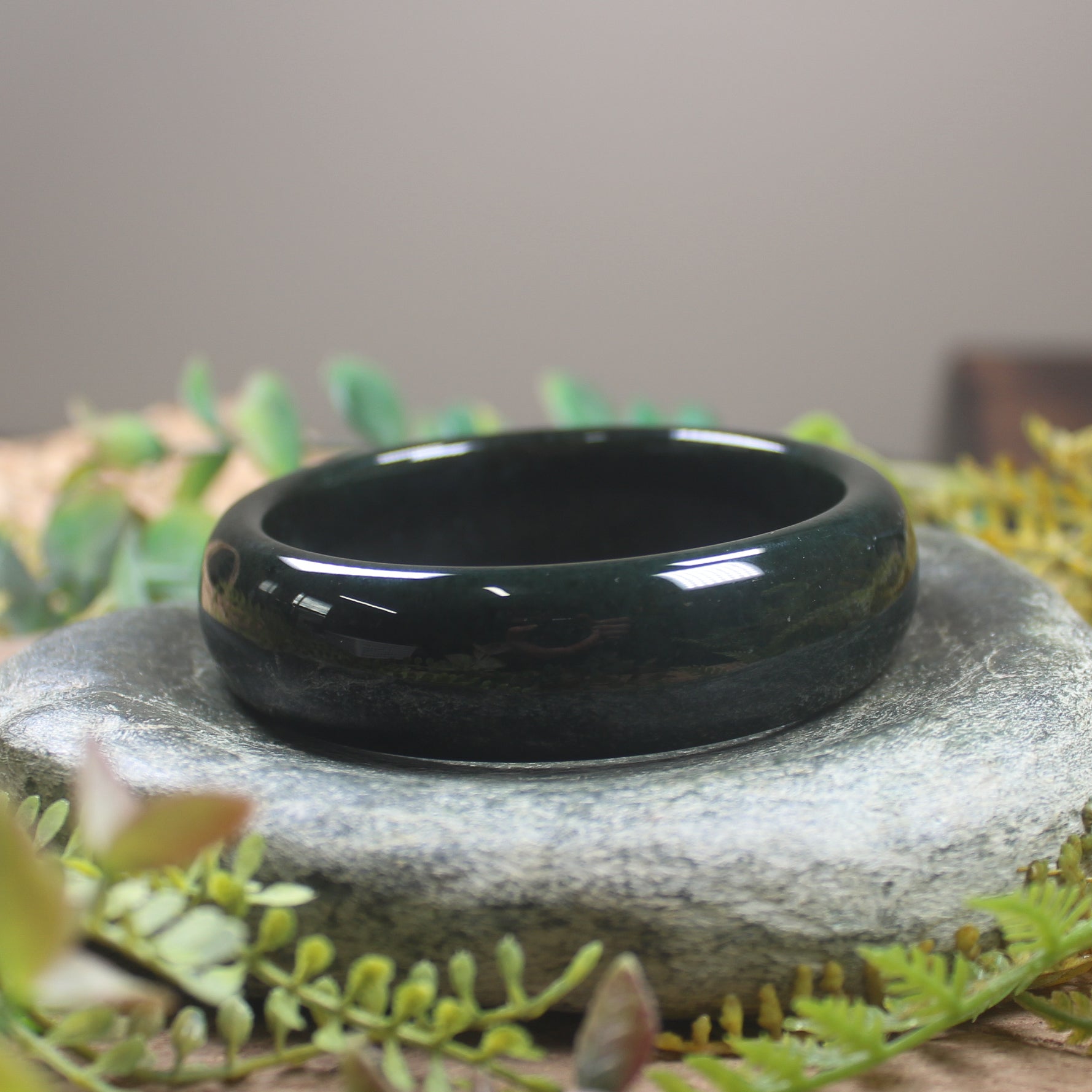 Bangle carved from Kawakawa Pounamu - NZ Greenstone