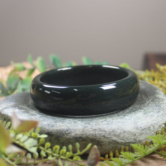 Bangle carved from Kawakawa Pounamu - NZ Greenstone