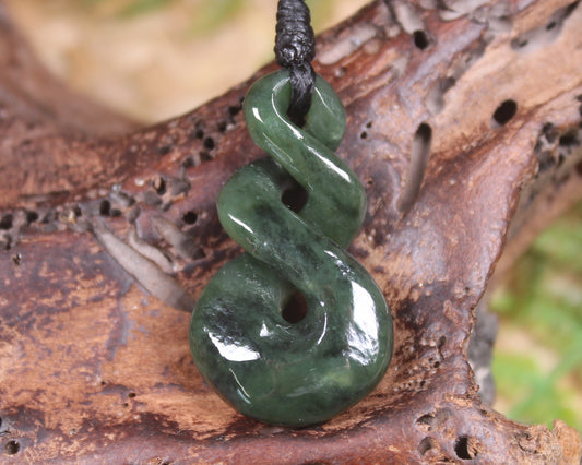 Twist carved from Rimu Pounamu - NZ Greenstone