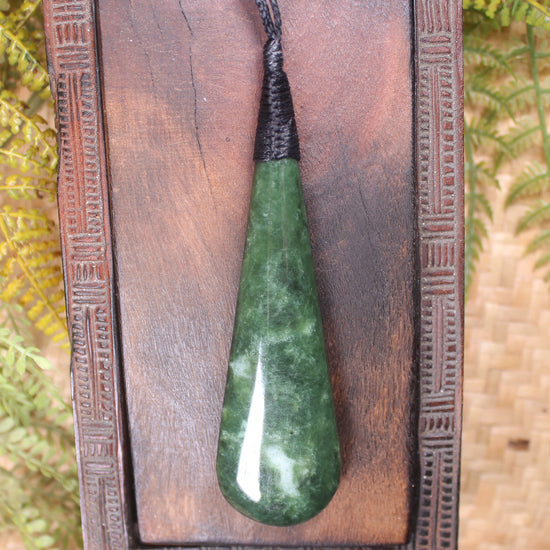 Roimata Teardrop carved from Hapopo Pounamu - NZ Greenstone
