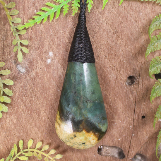 Flower Jade Pounamu - NZ Greenstone
