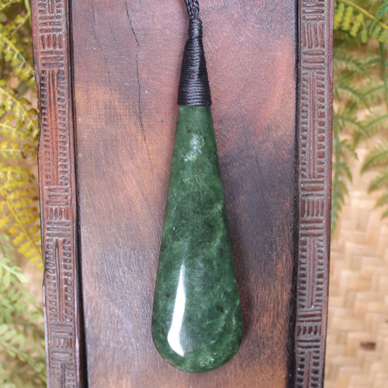 Roimata Teardrop carved from Hapopo Pounamu - NZ Greenstone