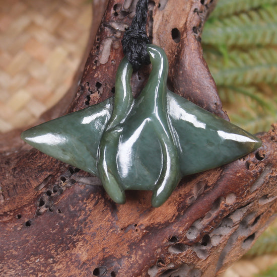 Stingray or Whai carved from Inanga Pounamu - NZ Greenstone
